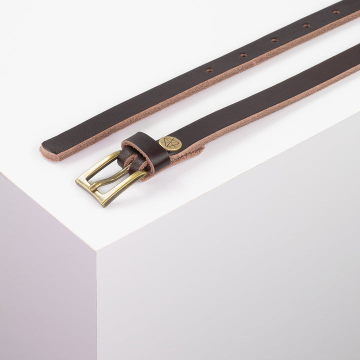 Ledergürtel 1,5cm mit Schnalle Brisbane messing matt dunkelbraun ohne Muster