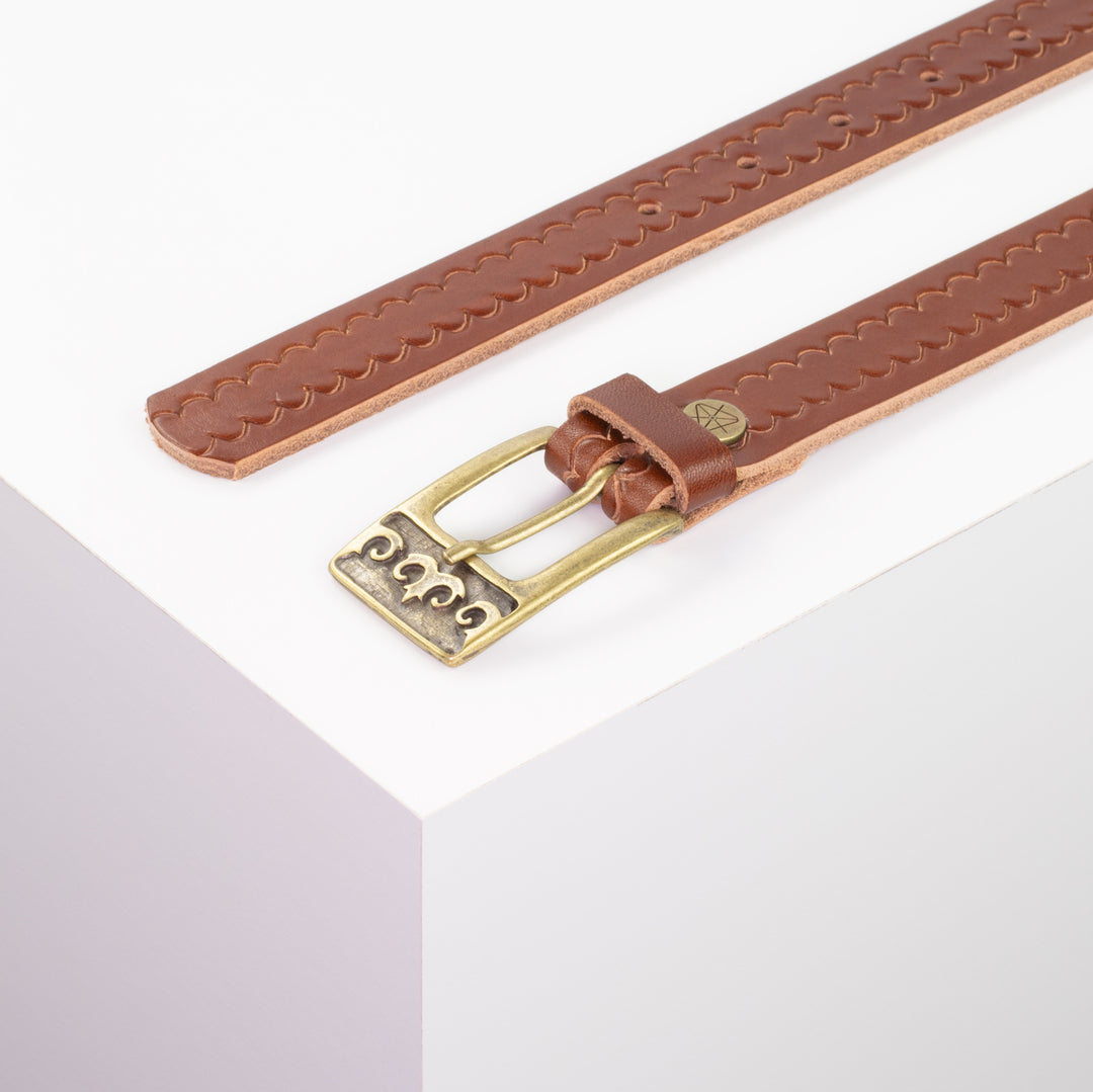 Ledergürtel 2,5cm mit Schnalle Ornament messing cognac kleine Welle