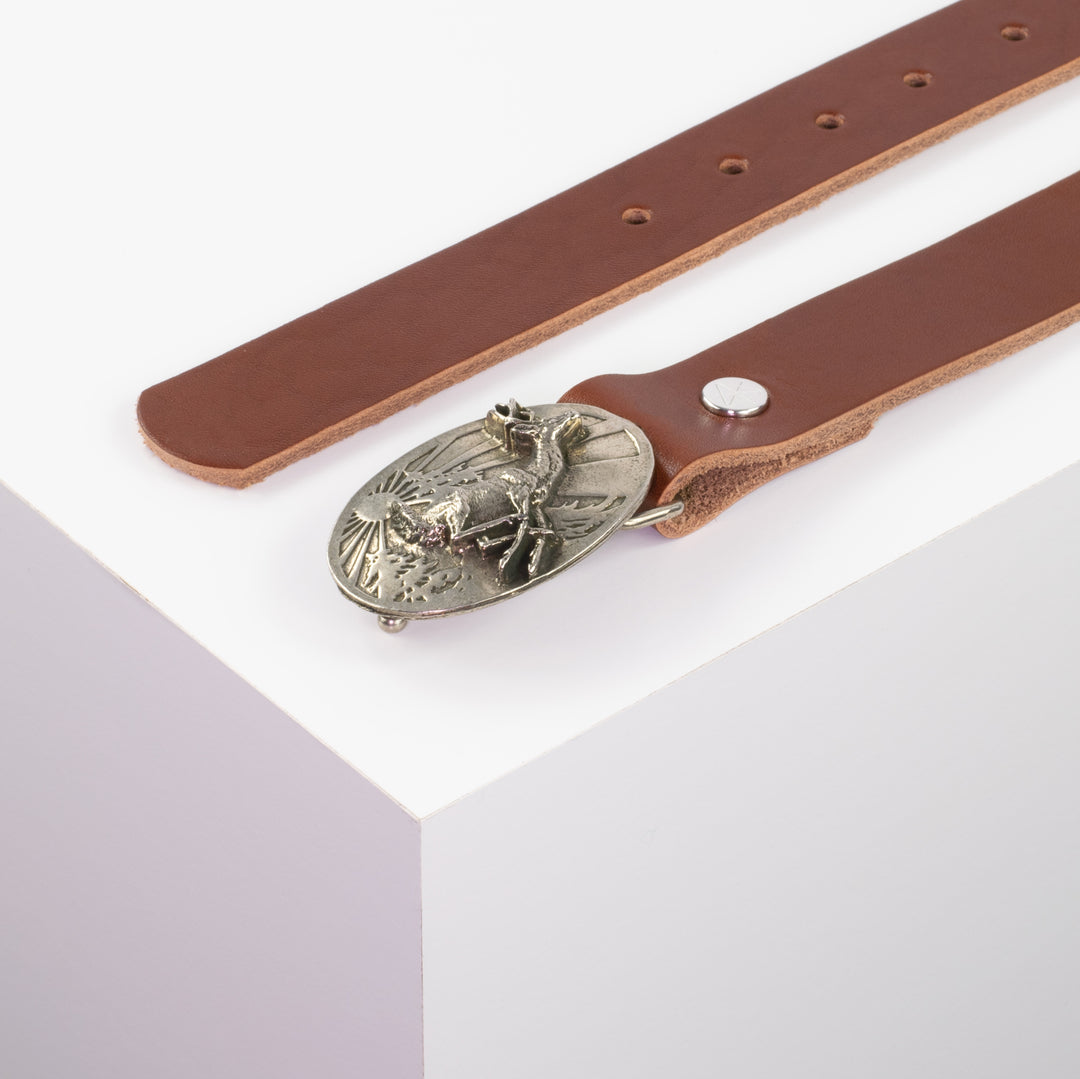Ledergürtel 3cm mit Schnalle Hirsch springend cognac ohne Muster
