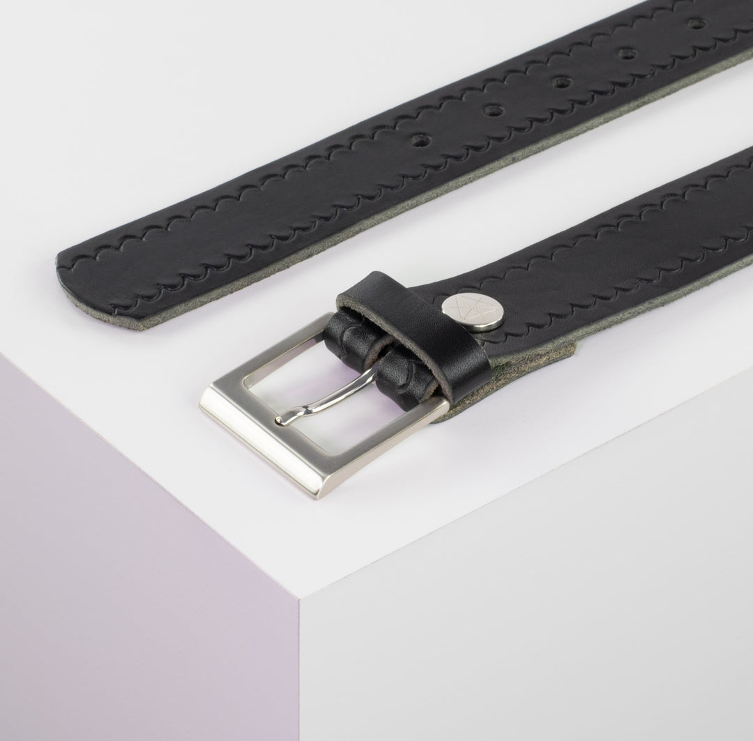 Ledergürtel 3,5cm mit Schnalle Helsinki silber glänzend schwarz kleine Welle