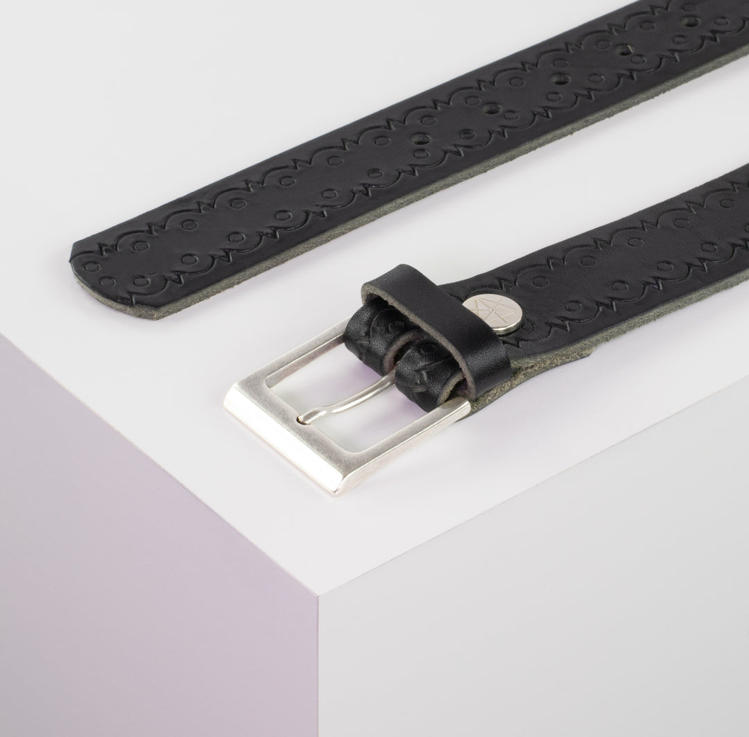 Ledergürtel 3,5cm mit Schnalle Helsinki silber matt schwarz Lochwelle