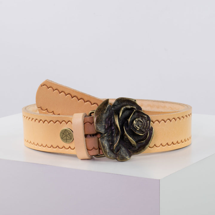 Ledergürtel 4cm mit Schnalle Rose messing natur kleine Welle