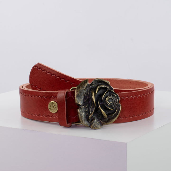 Ledergürtel 4cm mit Schnalle Rose messing rot kleine Welle