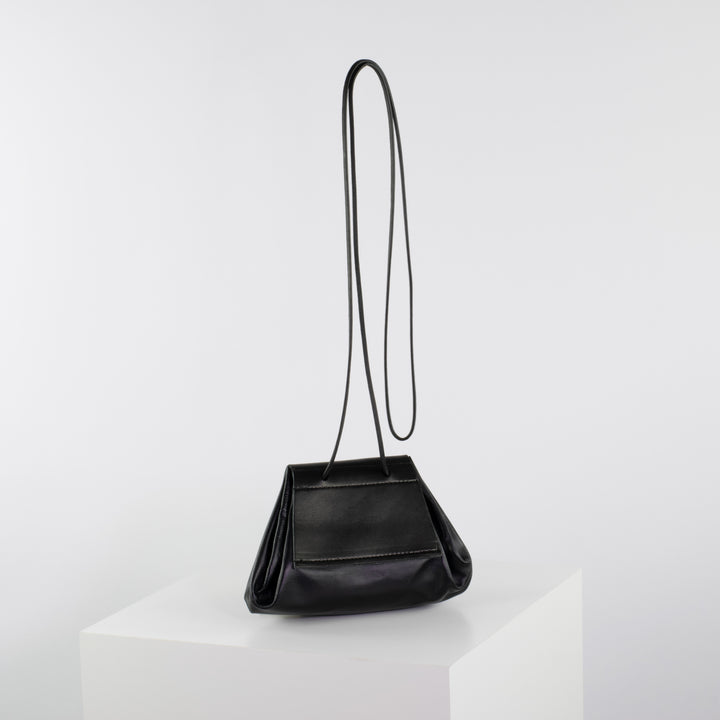 Hand- &amp; Gürteltasche Größe M schwarz Glattleder