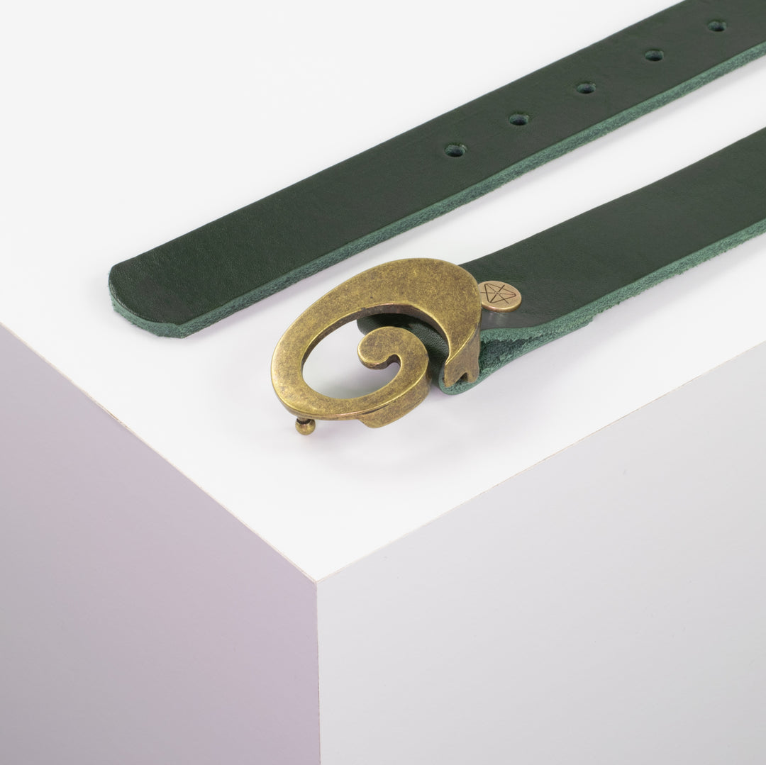 Ledergürtel 3cm mit Schnalle Schnecke messing grün ohne Muster