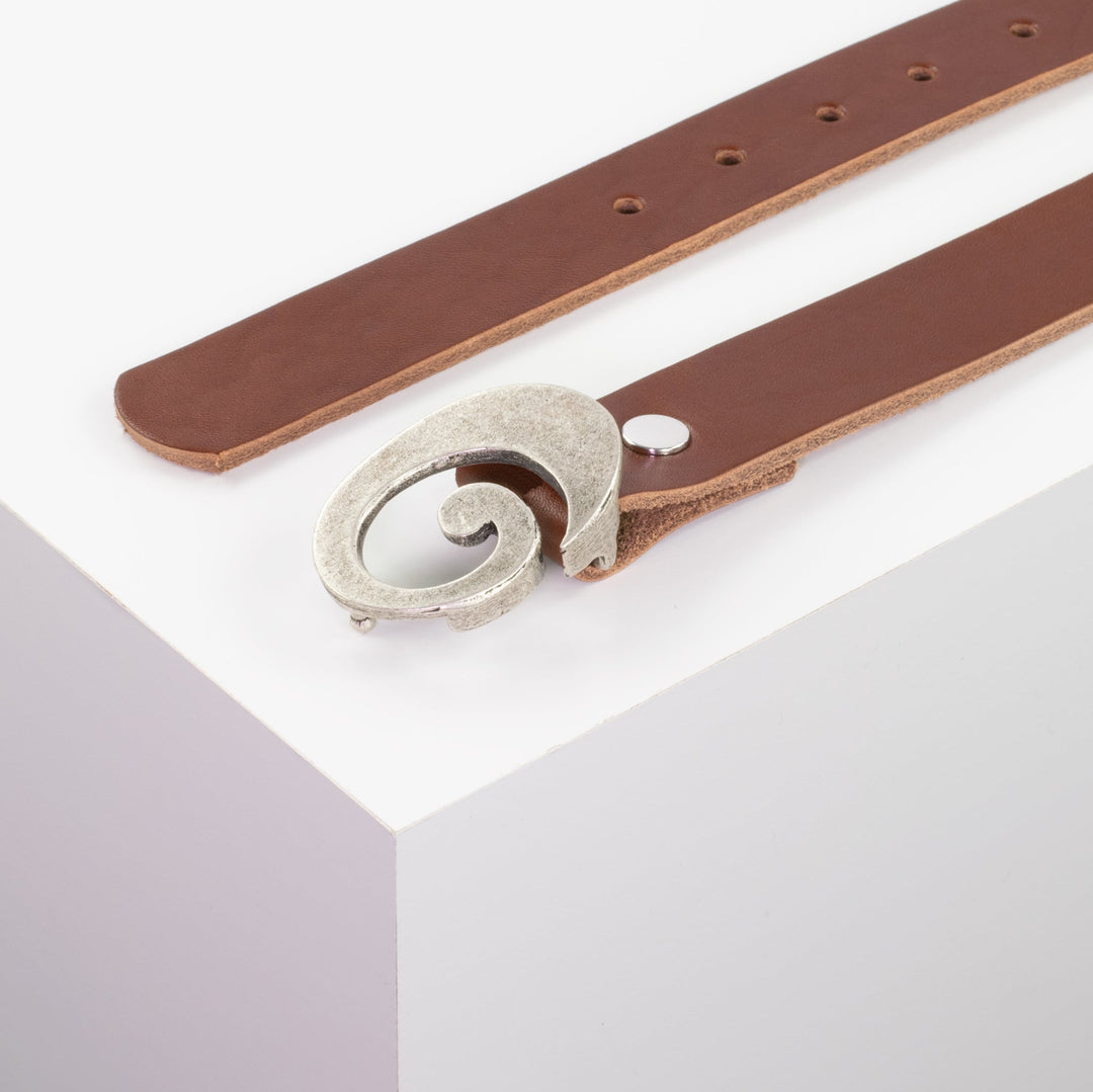 Ledergürtel 3cm mit Schnalle Schnecke silber matt cognac ohne Muster