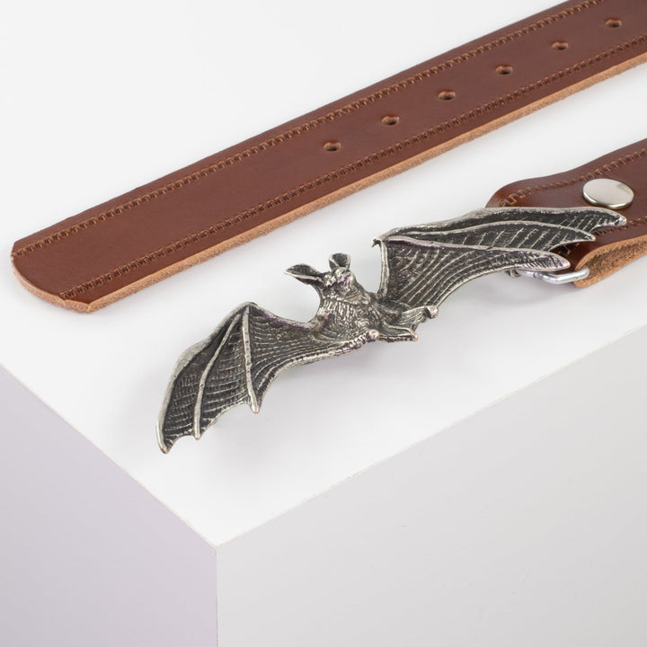Ledergürtel 4cm mit Schnalle Fledermaus cognac Reißverschluss