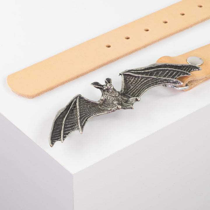 Ledergürtel 4cm mit Schnalle Fledermaus natur ohne Muster