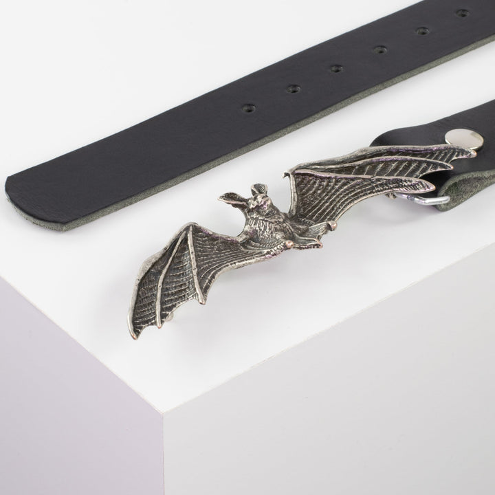 Ledergürtel 4cm mit Schnalle Fledermaus schwarz ohne Muster